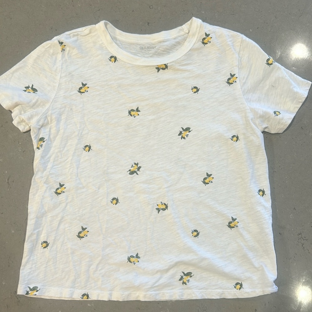 Cute lemon print tee old navy small